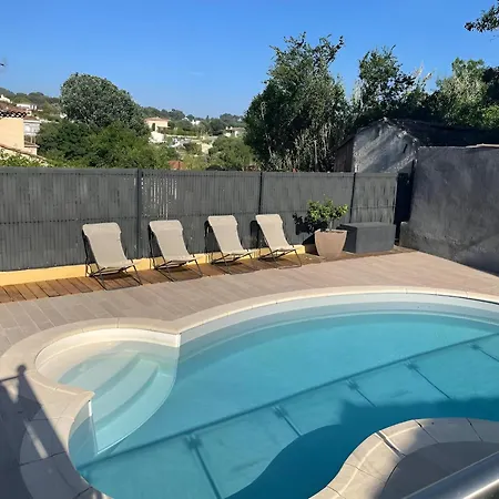 Villa Beautiful Family House With Garden And Pool In A Quiet Area Marseille