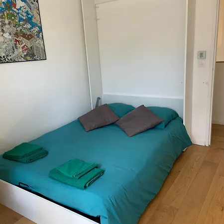 Villa Beautiful Family House With Garden And Pool In A Quiet Area Marseille